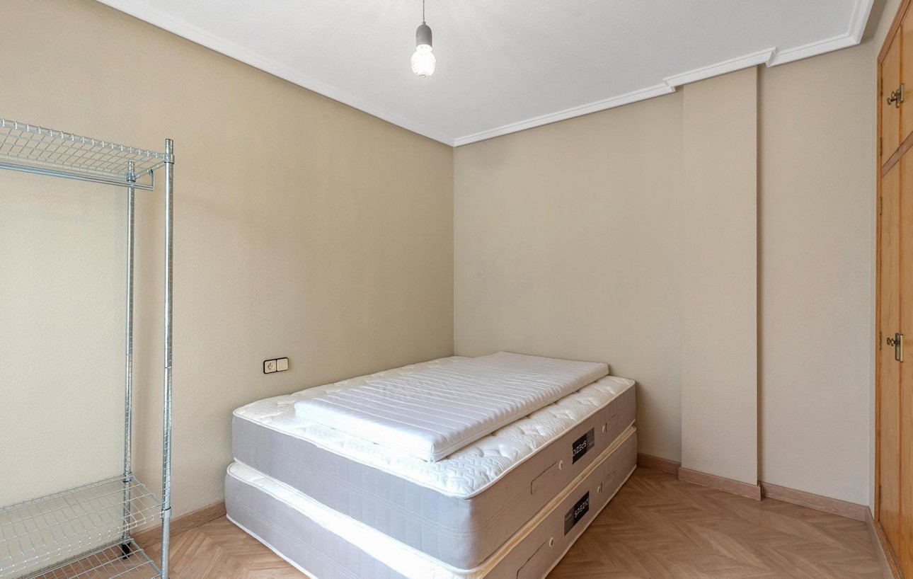 Resale - Ático Dúplex - Torrevieja - La Mata pueblo