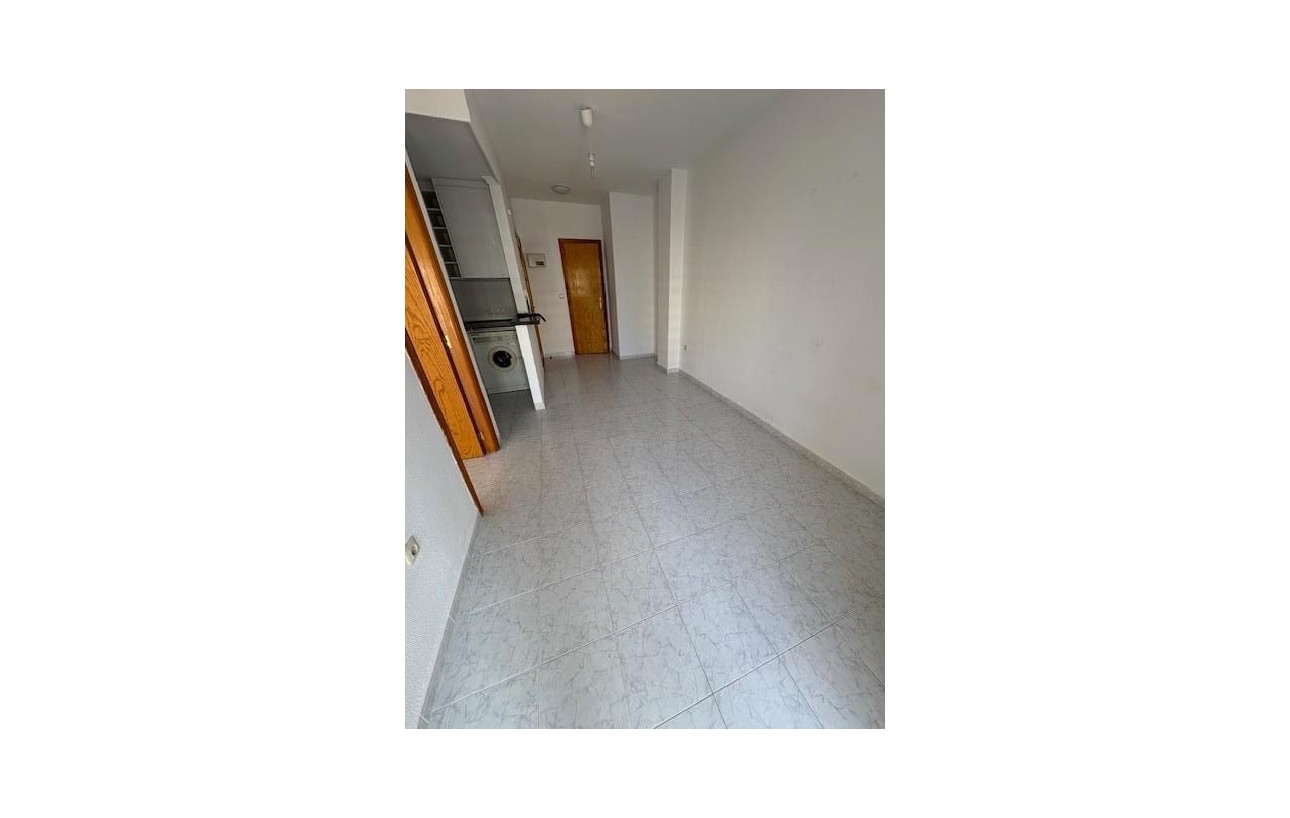 Resale - Lägenhet - Torrevieja - Acequion
