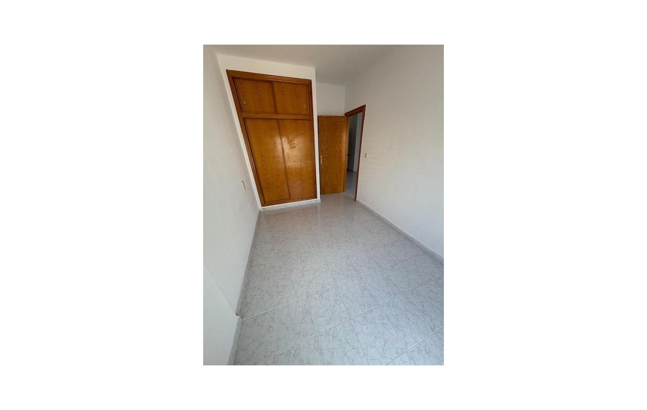 Resale - Lägenhet - Torrevieja - Acequion
