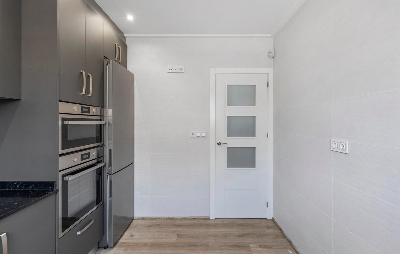Resale - Villa - Torrevieja - Aguas Nuevas