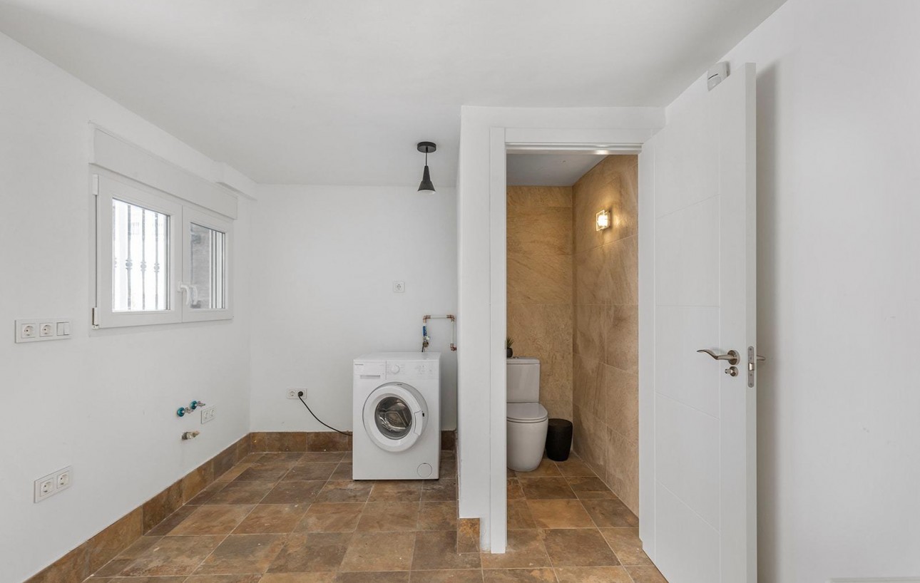 Resale - Villa - Torrevieja - Aguas Nuevas