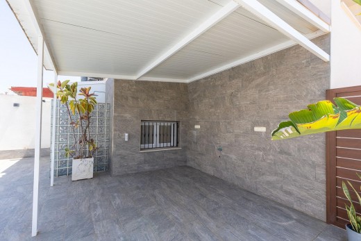 Resale - Villa - Torrevieja - Aguas Nuevas