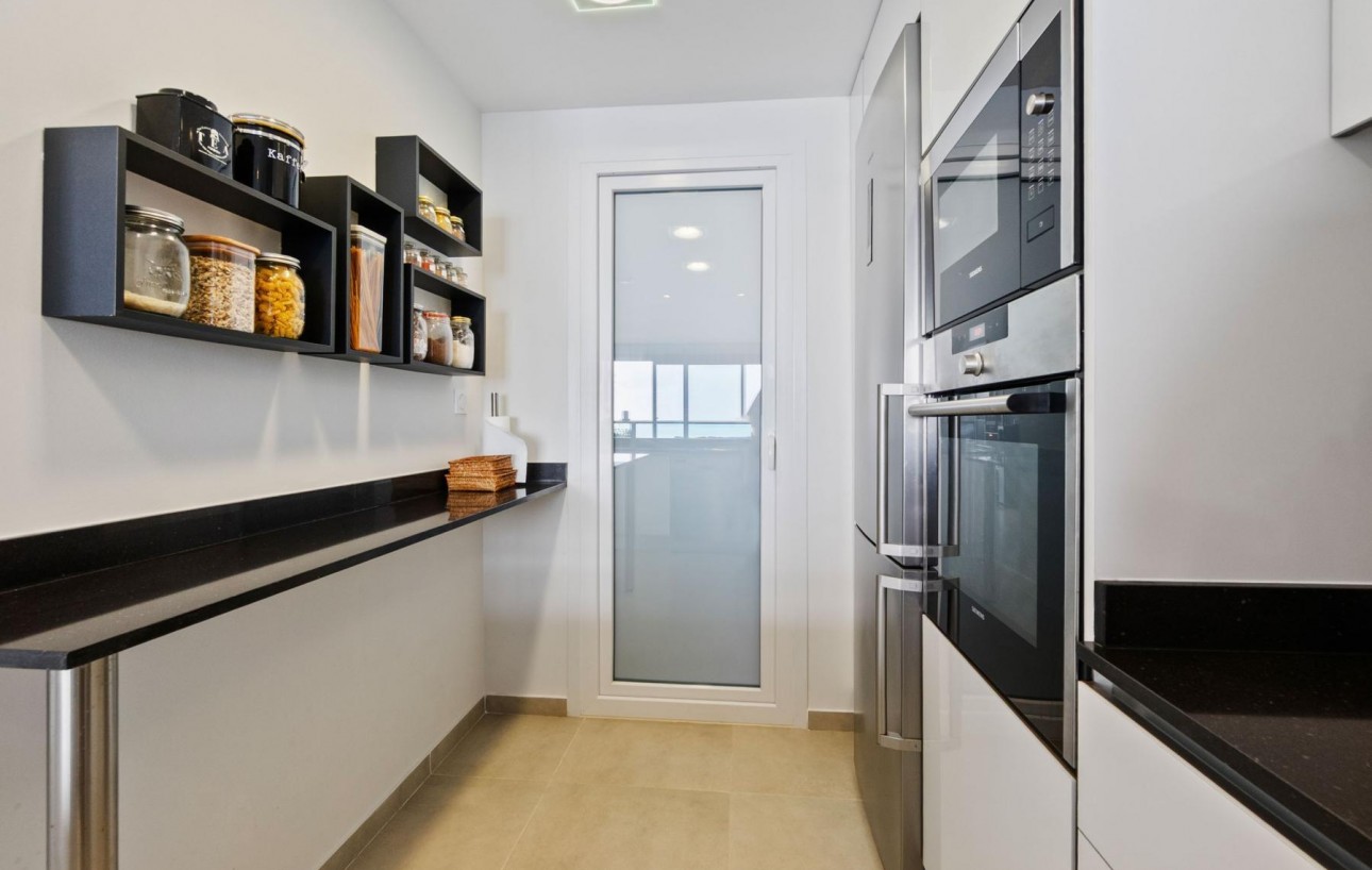 Resale - Lägenhet - Torrevieja - Punta prima