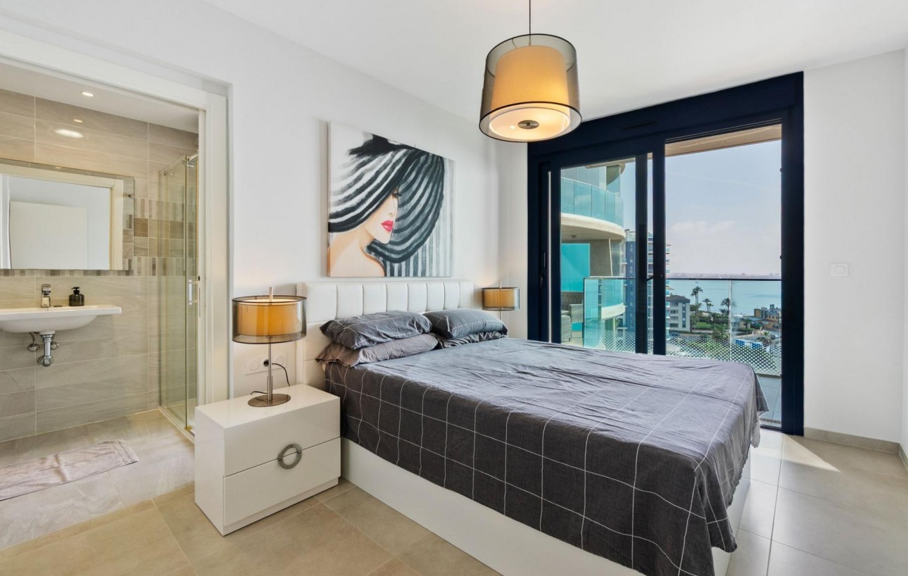 Resale - Lägenhet - Torrevieja - Punta prima