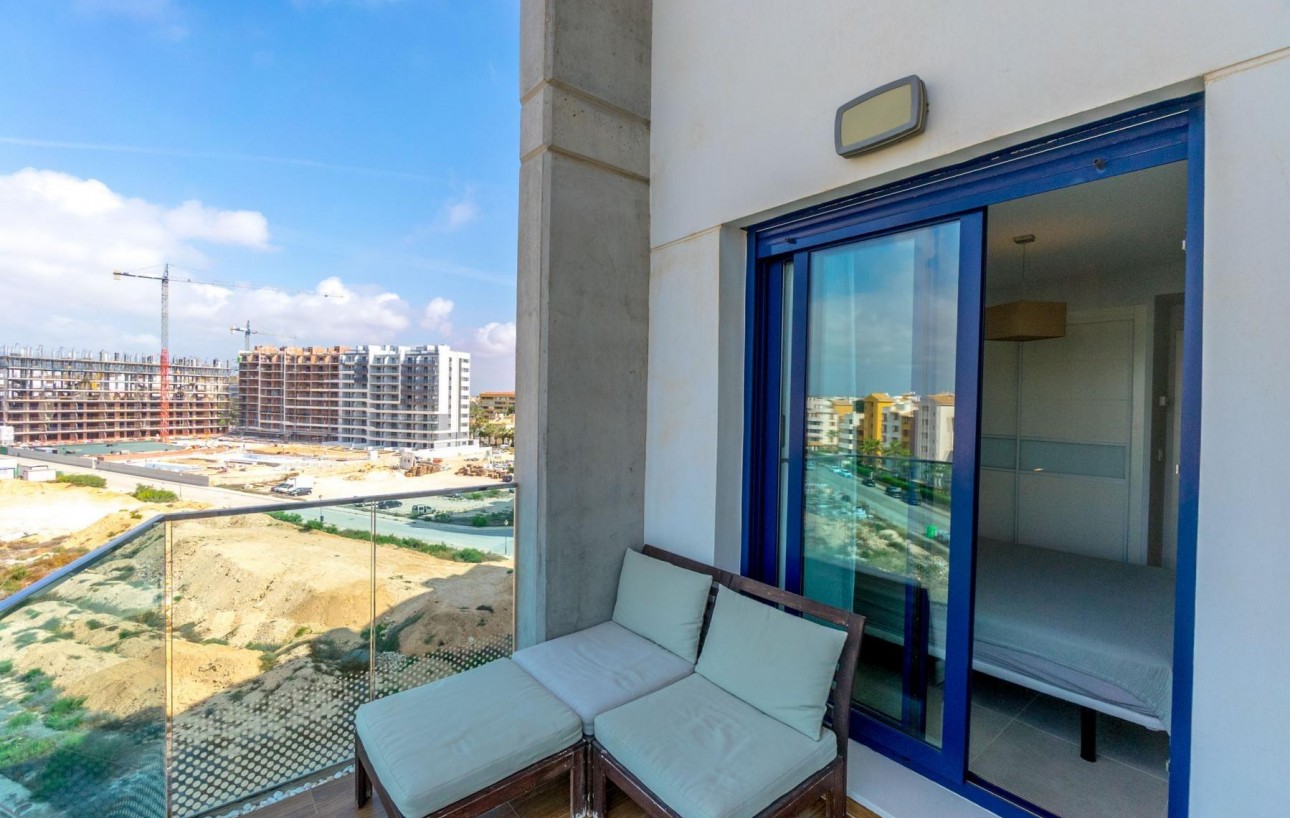 Resale - Lägenhet - Torrevieja - Punta prima