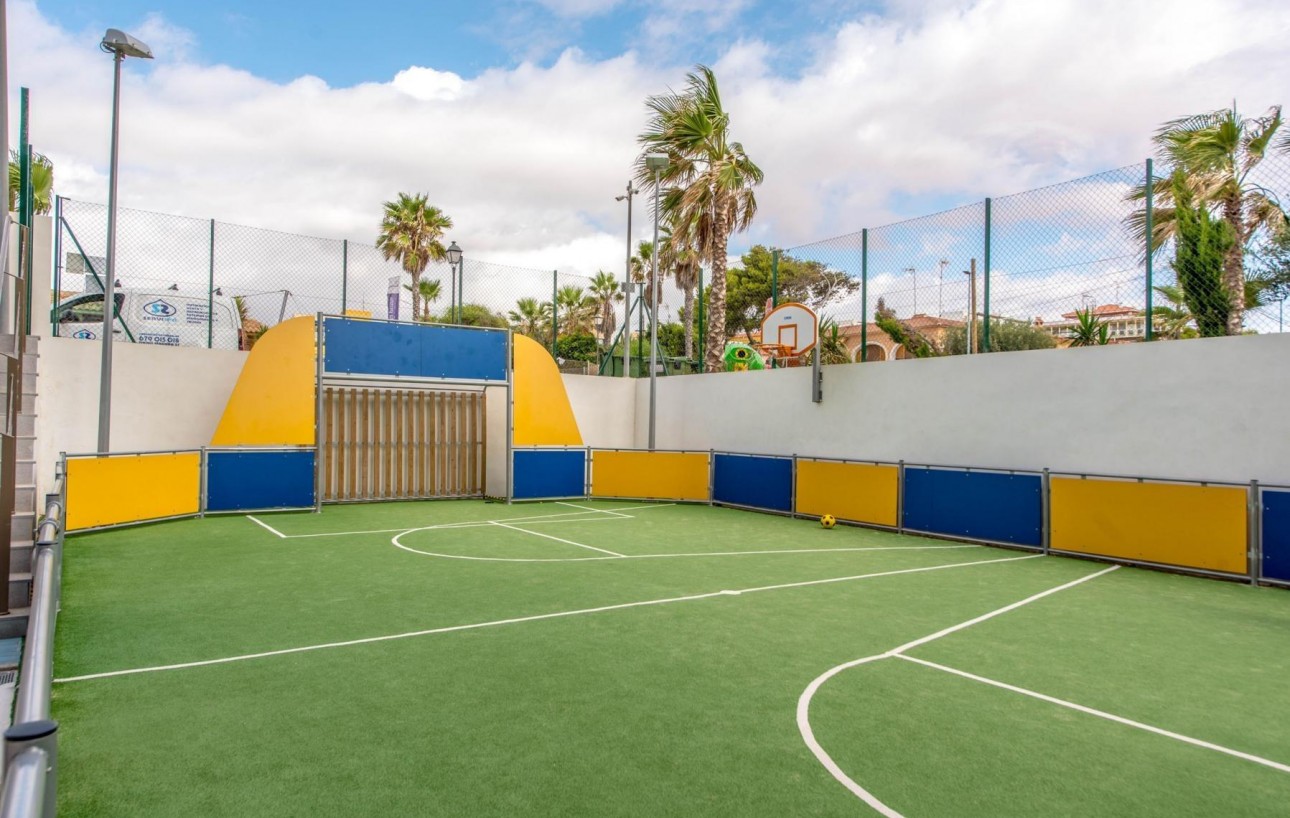 Resale - Lägenhet - Torrevieja - Punta prima