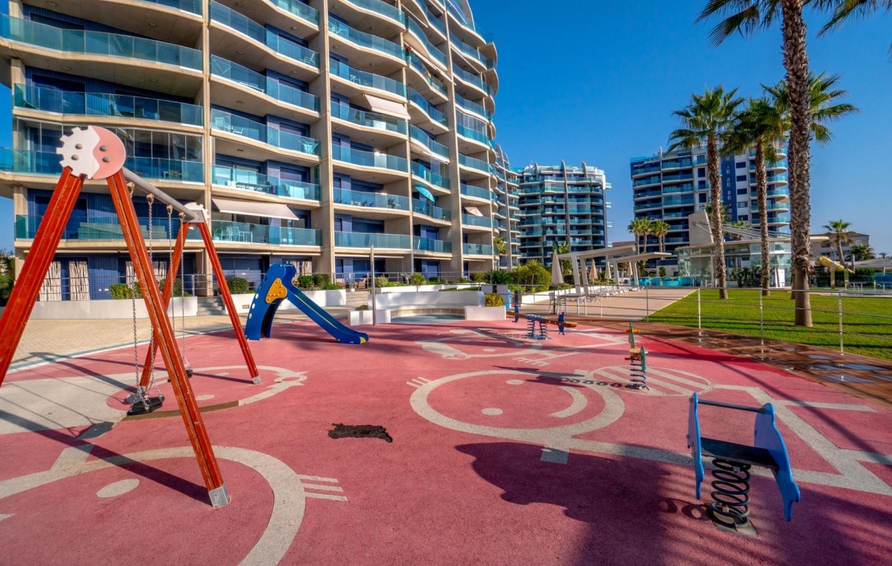 Resale - Lägenhet - Torrevieja - Punta prima