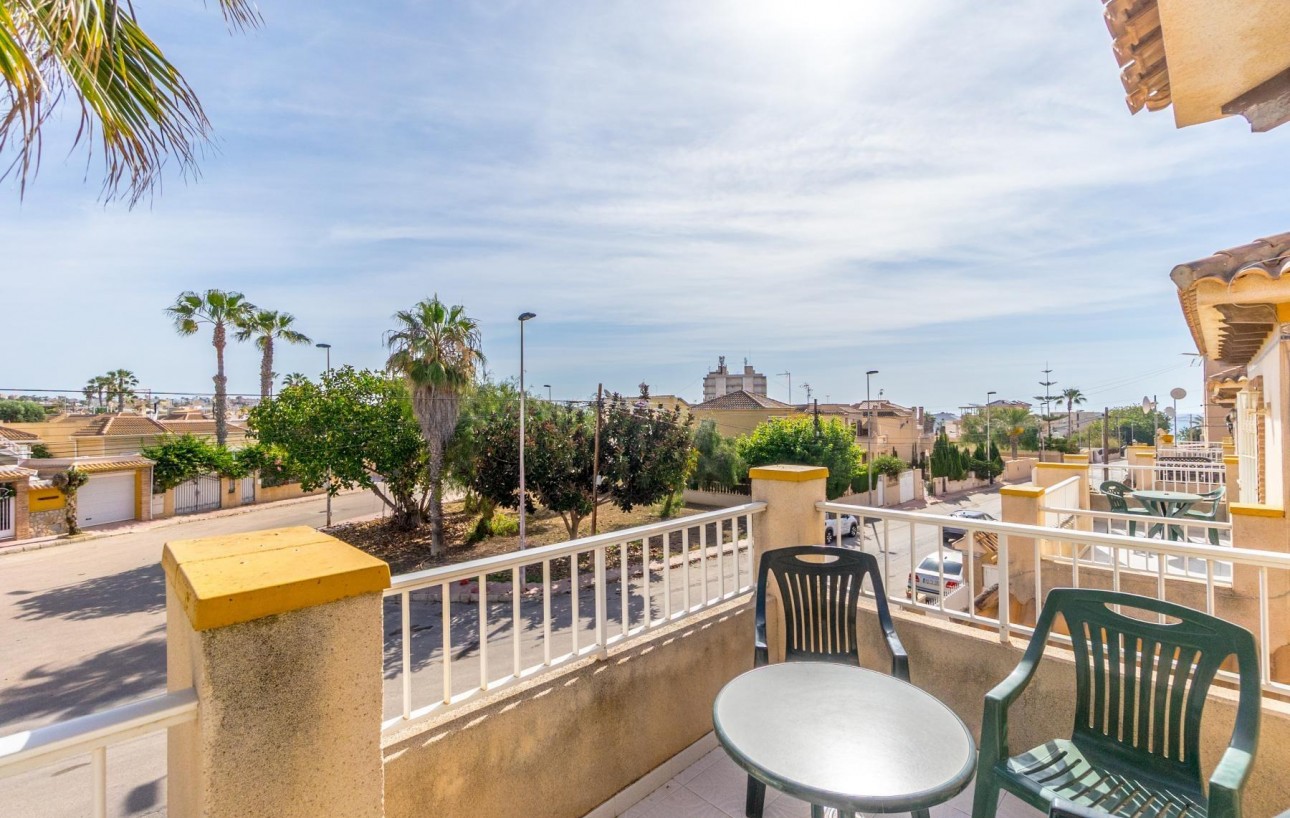 Venta - Chalet - Torrevieja - Zona los Frutales