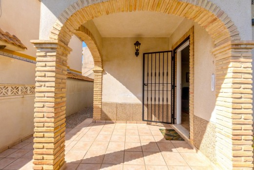 Venta - Chalet - Torrevieja - Zona los Frutales