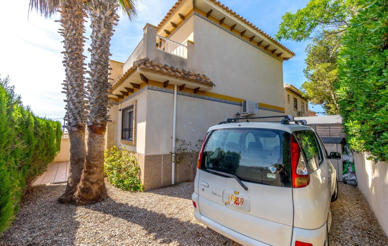 Venta - Chalet - Torrevieja - Zona los Frutales