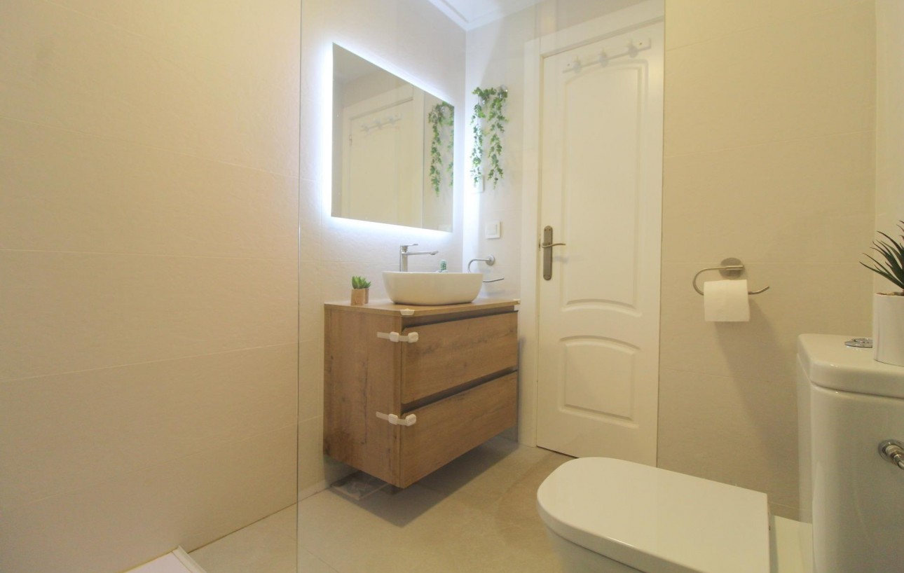 Venta - Apartamento - Torrevieja - La veleta