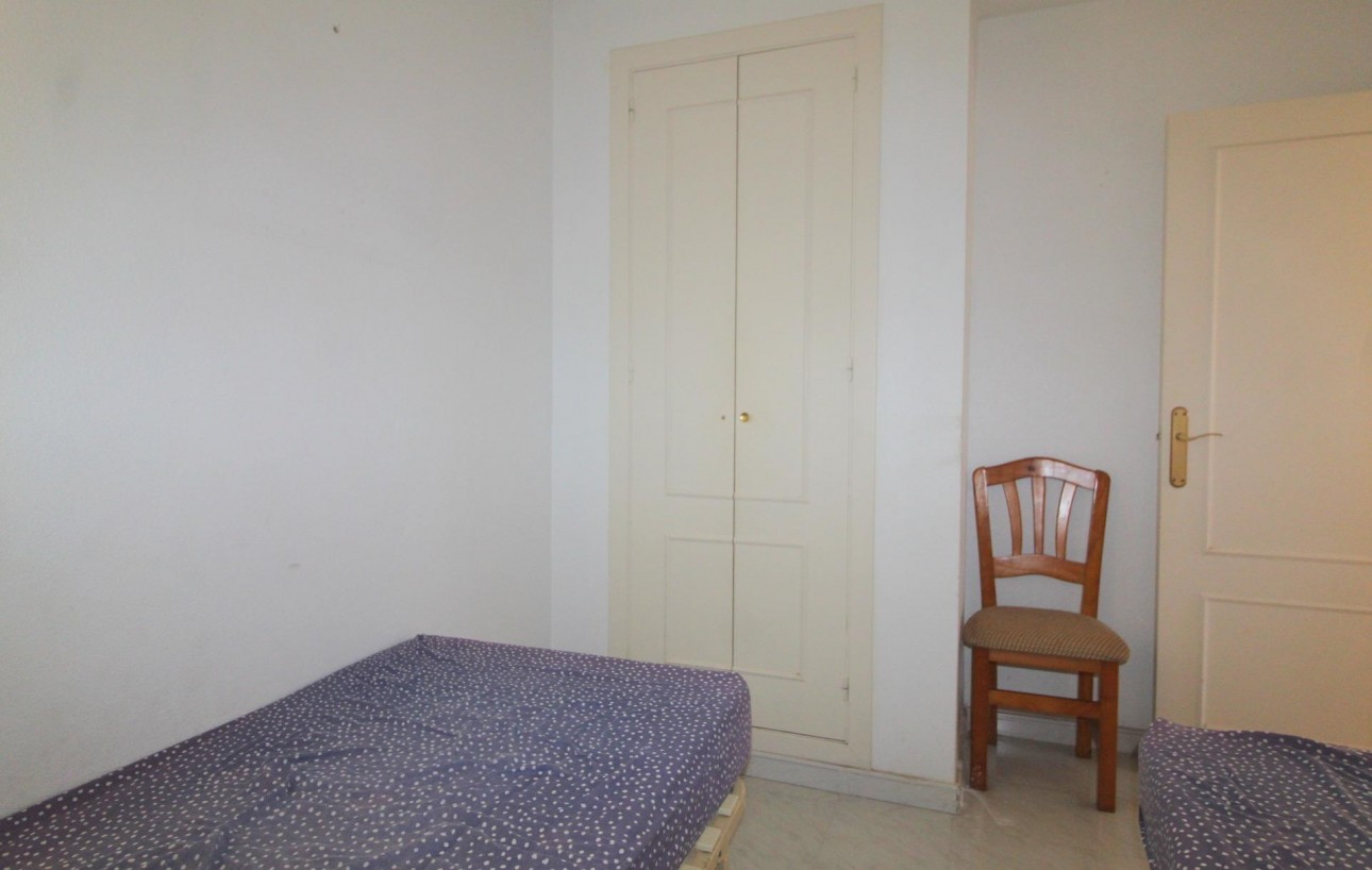 Resale - Bungalow Planta Baja - Torrevieja - Aguas Nuevas