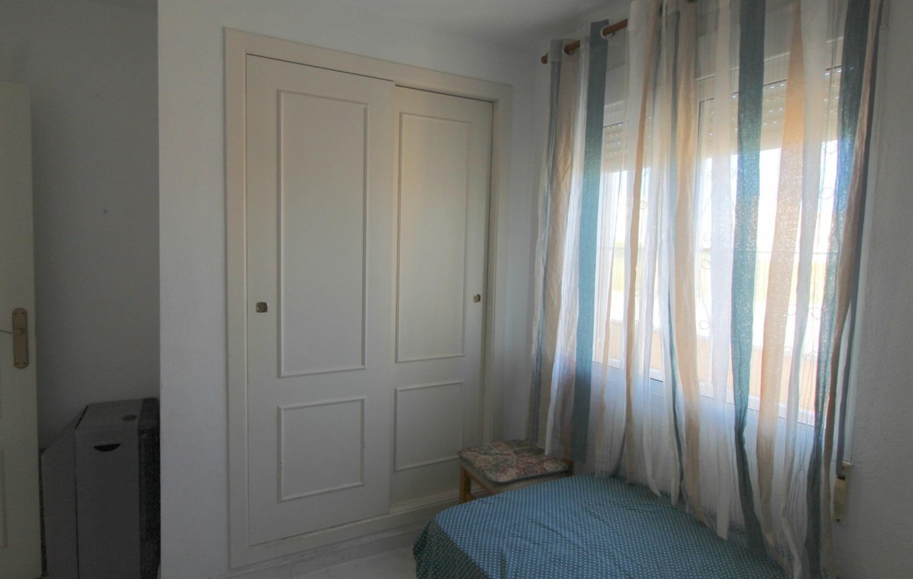 Resale - Bungalow Planta Baja - Torrevieja - Aguas Nuevas
