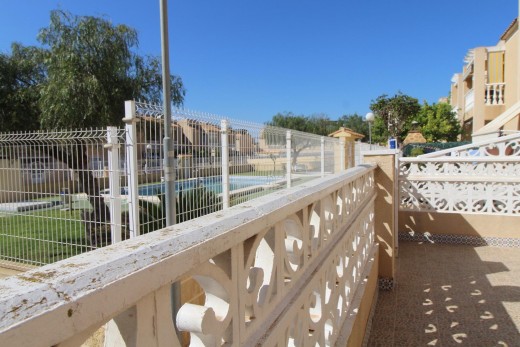 Resale - Bungalow Planta Baja - Torrevieja - Aguas Nuevas